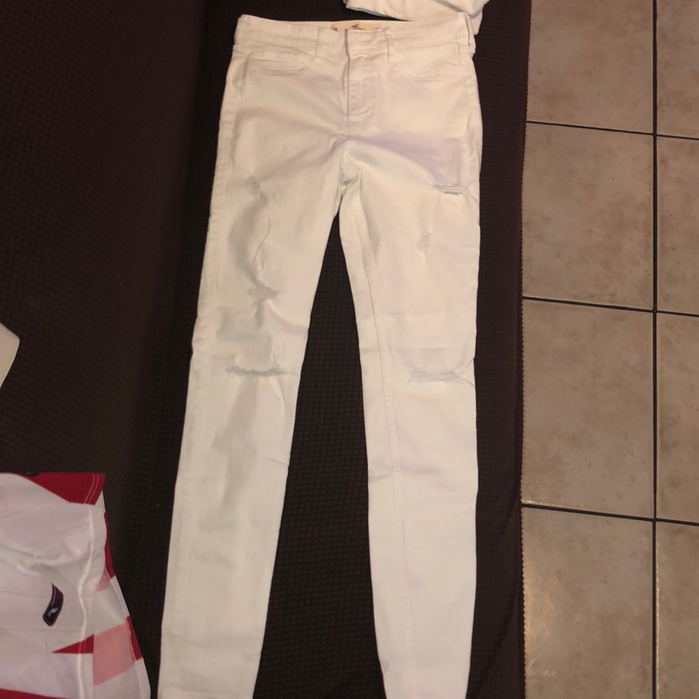 White hollister ripped jeans